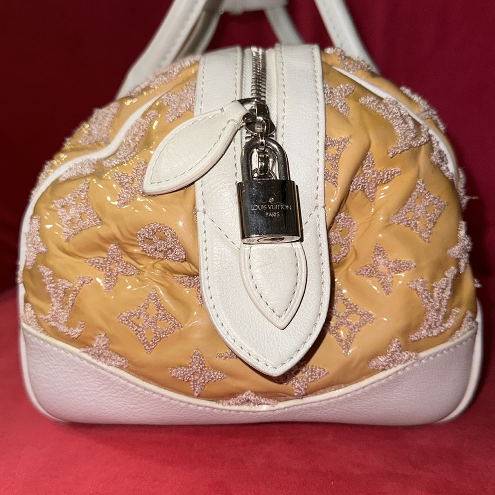 Louis Vuitton Limited Edition Rose Monogram Bouclettes Speedy Round Bag - Picture 5 of 16